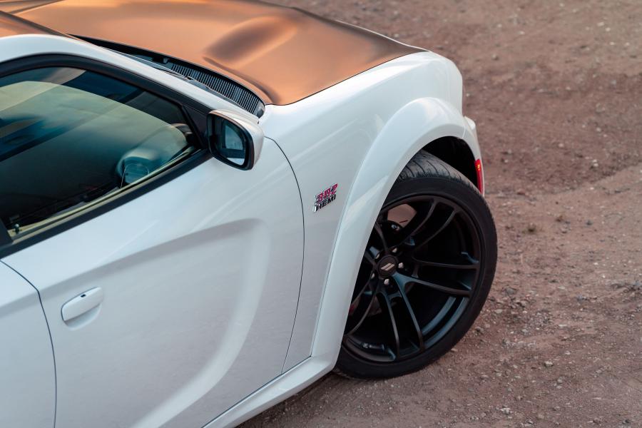 Детали экстерьера Dodge Charger Scat Pack Widebody 2019 года  (фото 47 из 79)